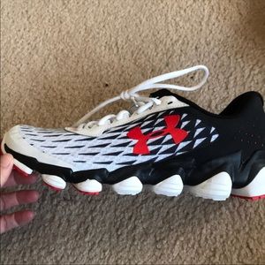 Under Armour Men’s 10.5